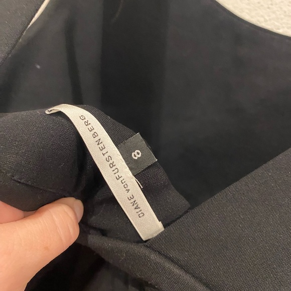 Diane von Furstenberg Bateau Neckline Bow Ponte Knit Dress Size 8 VGUC - Picture 3 of 4